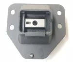 Опора двигуна ліва 10065431