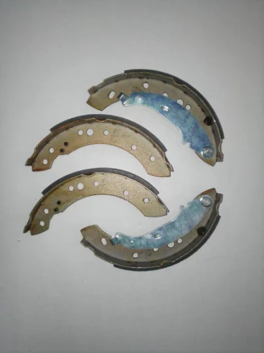 Колодки гальмівні задні 10040701